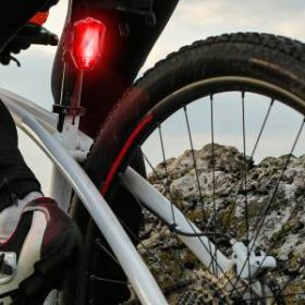 Велосипедный фонарь светодиодный ЭРА VA-801 2 в 1 аккумуляторный, передний, CREE XPG + подсветка SMD, micro USB, 800mA/ч ‎