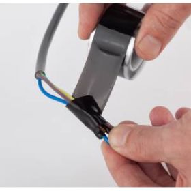 Изолента ЭРА PRO PROSS25 силиконовая самослипающаяся 25 мм х 3 м черная ‎