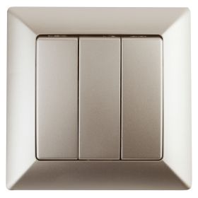 4-106-04 Intro Выключатель тройной, 10А-250В, СУ, Solo, шампань (10/200/2400) ‎/ Б0043301