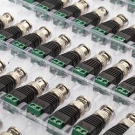 Разъем ЭРА R-BNC03 Штекер BNC с клеммной колодкой ‎